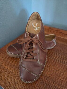 Clarks men’s brown leather sneakers shoes Size 7.5